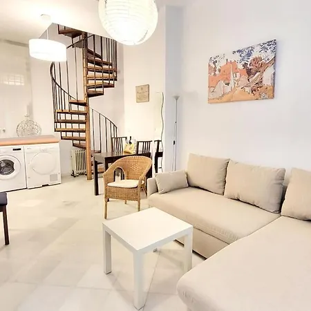 Walk To The Cathedral Duplex Arenal Apartment Seville